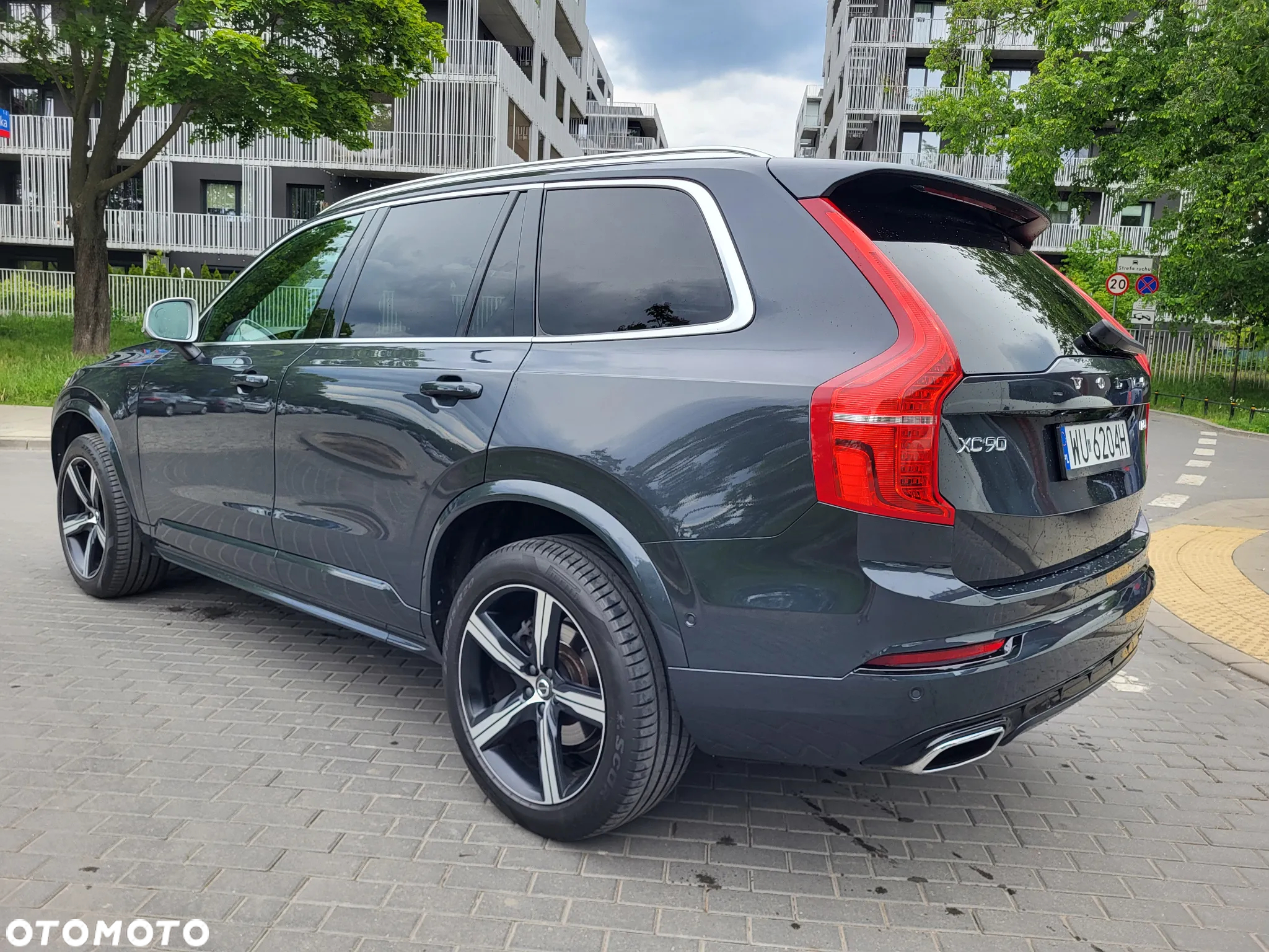 Volvo XC 90 D5 SCR AWD R-Design 7os - 25