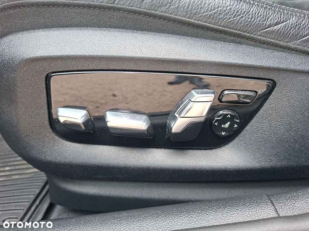 BMW Seria 5 520d xDrive MHEV M Sport sport - 22