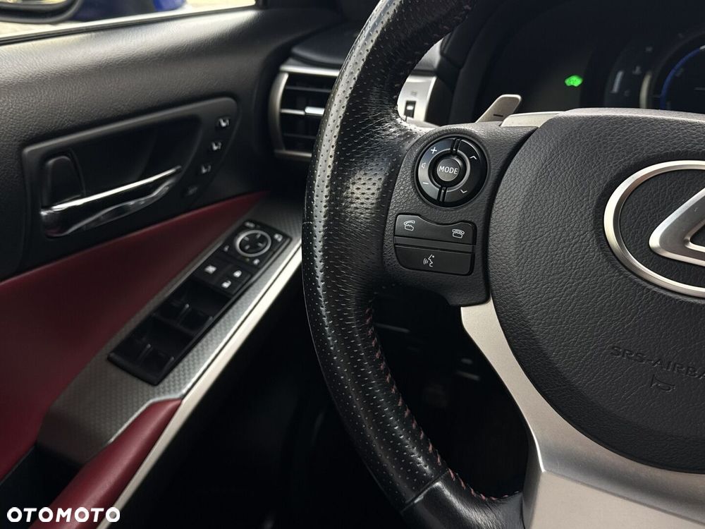 Lexus IS - 20