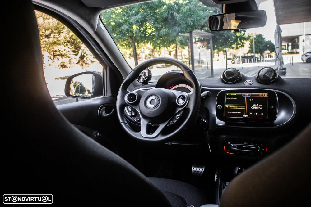 Smart ForFour EQ pulse - 27