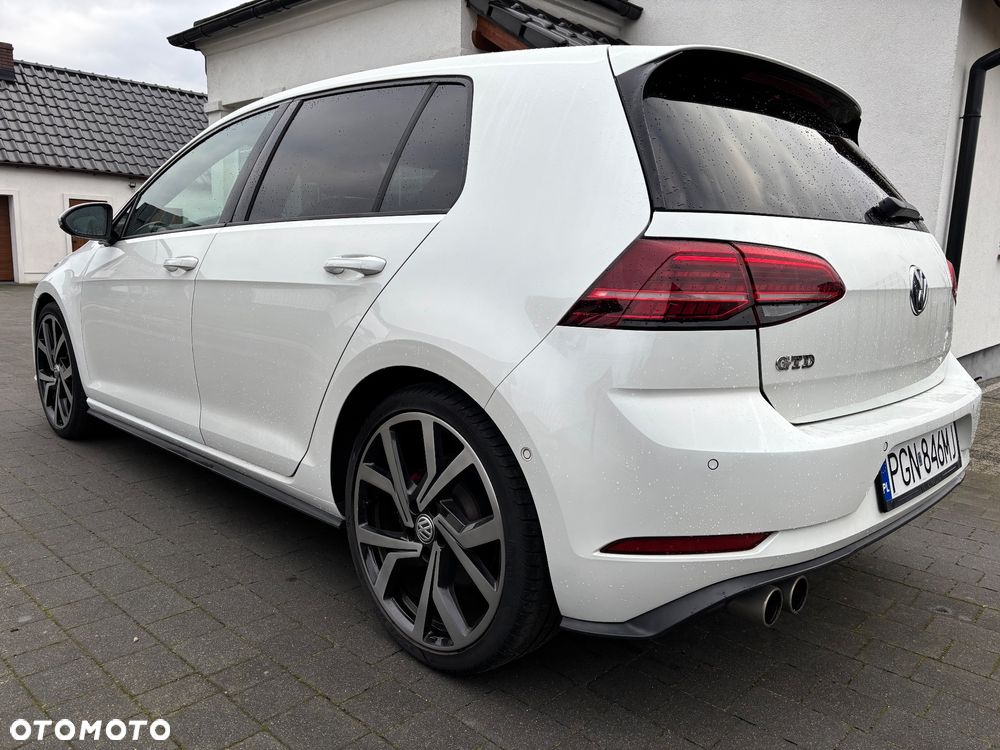 Volkswagen Golf 2.0 TDI BMT GTD - 20