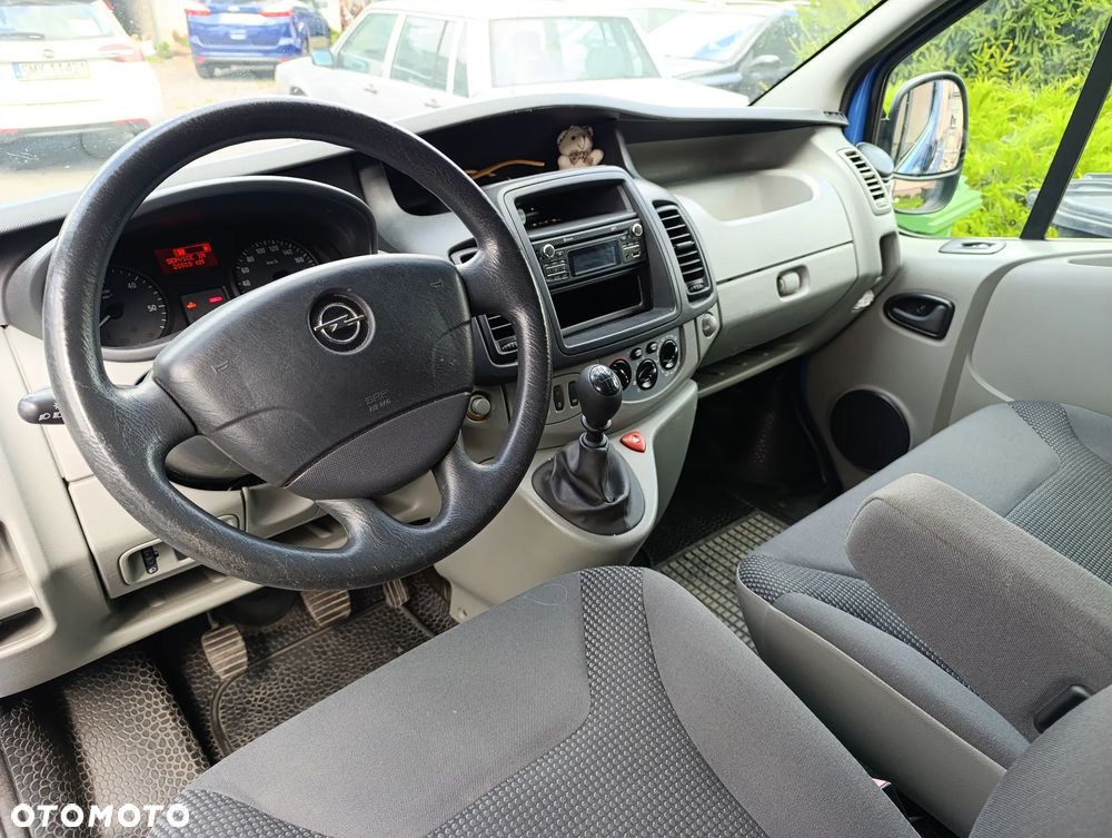 Opel Vivaro - 11