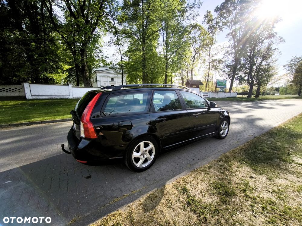 Volvo V50 D2 Momentum Start-Stop - 2