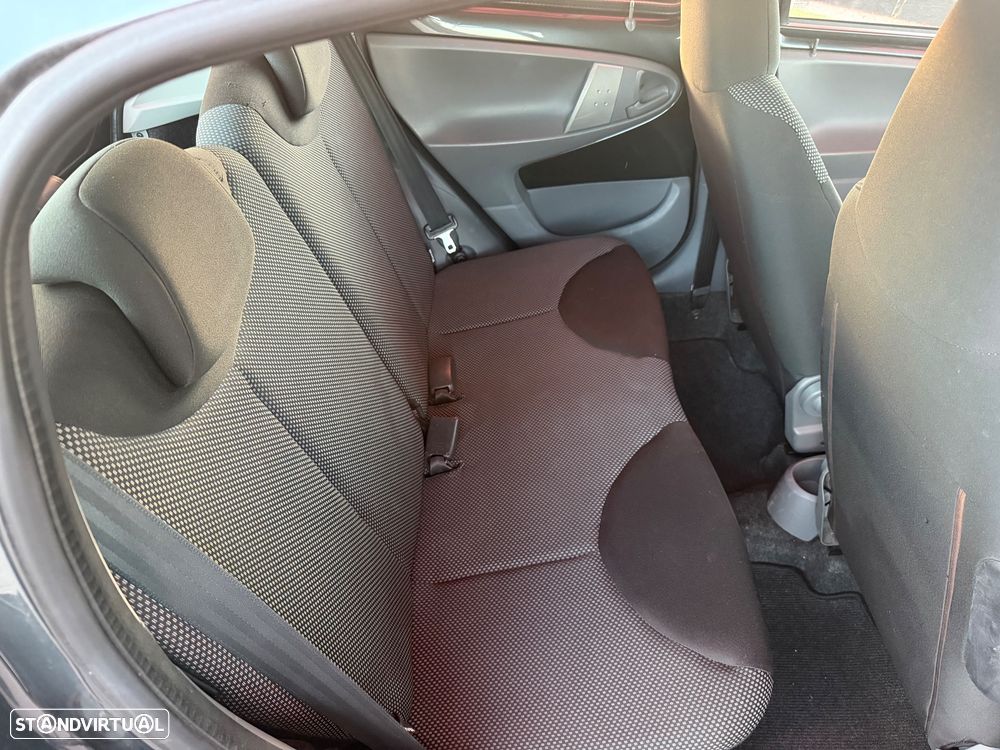 Toyota Aygo Cool - 16
