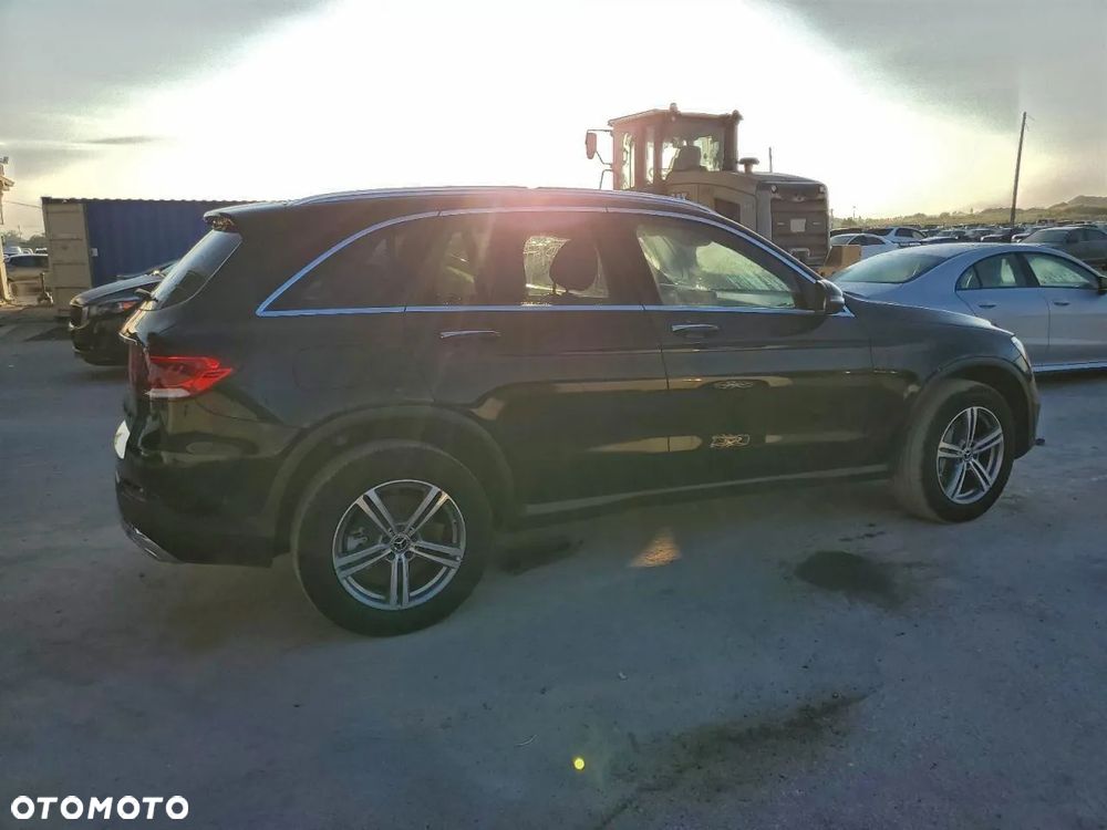 Mercedes-Benz GLC 300 4Matic 9G-TRONIC Exclusive - 4