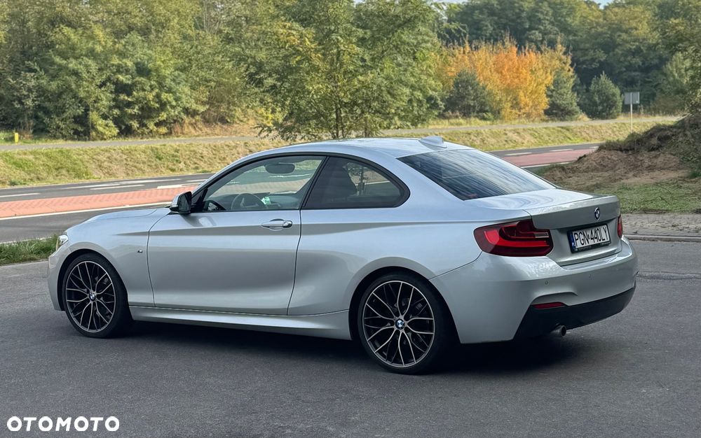 BMW Seria 2 2015 photo 2