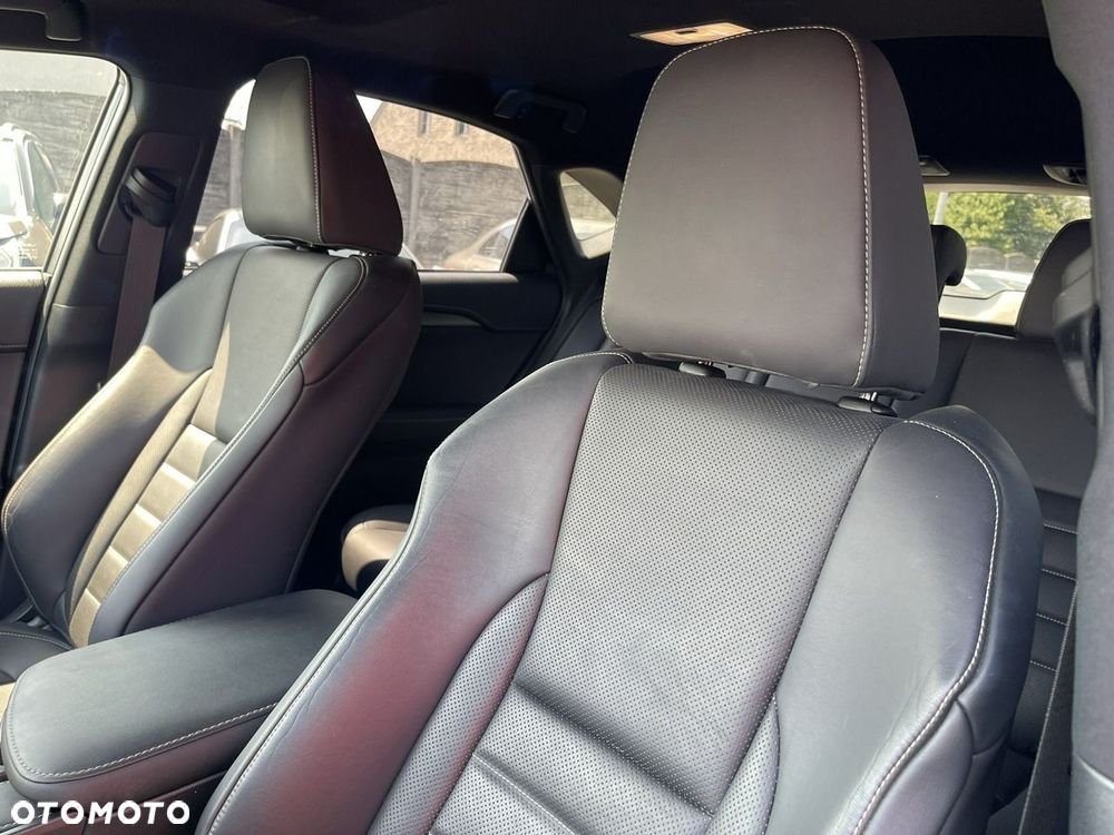 Lexus NX 200t F Sport AWD - 16