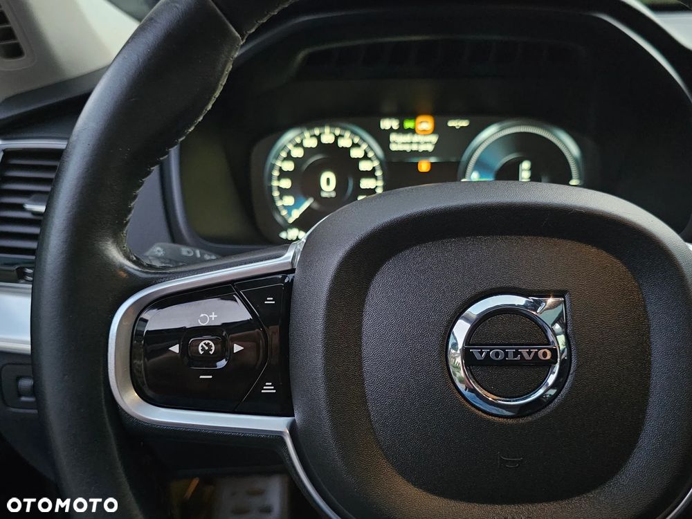 Volvo XC 90 T8 AWD Ultra Bright - 34