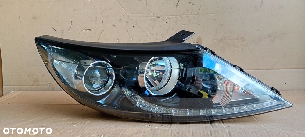 Lampa prawy przód przednia prawa XENON Kia Sportage III 3 UK 92102-3U310 - 7