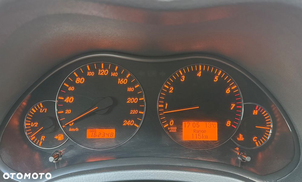 Toyota Avensis 1.8 VVT-i Combi Sol - 39