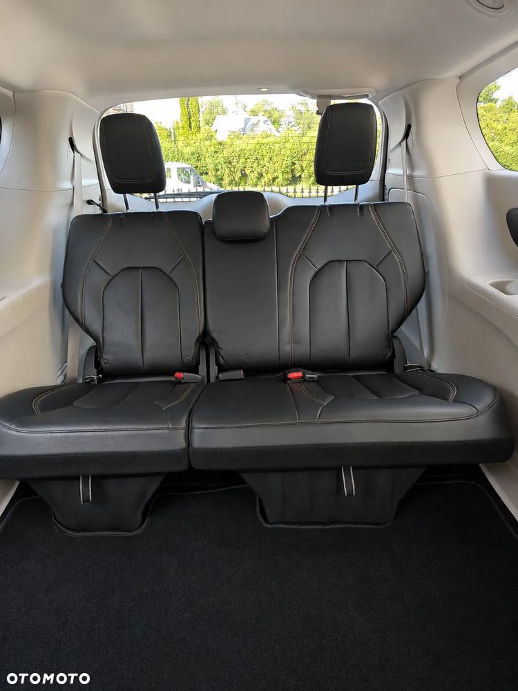 Chrysler Voyager - 9