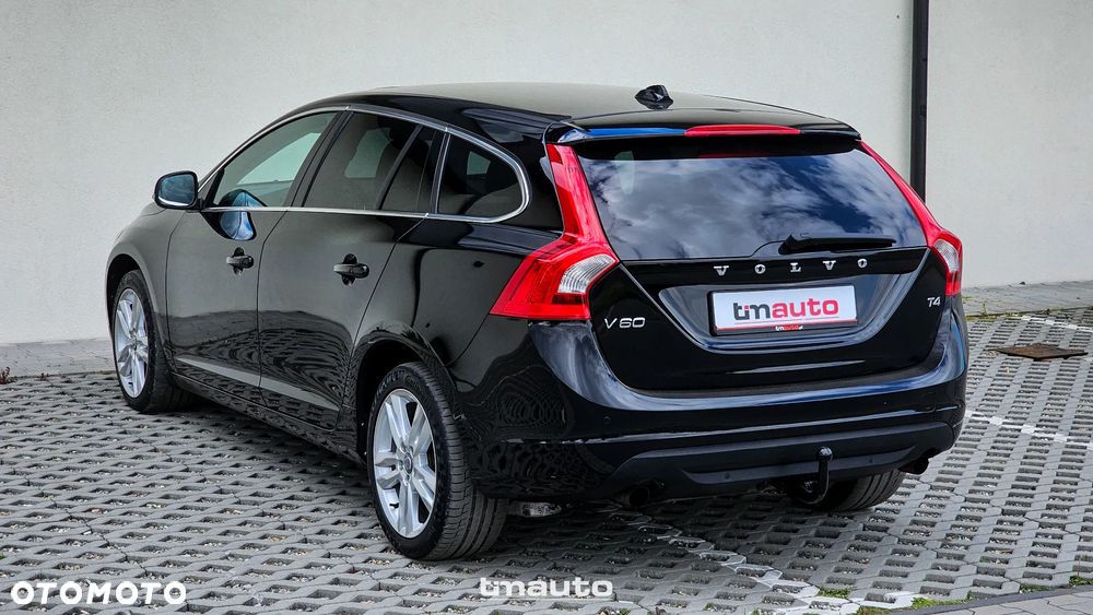 Volvo V60 T4 Kinetic - 40
