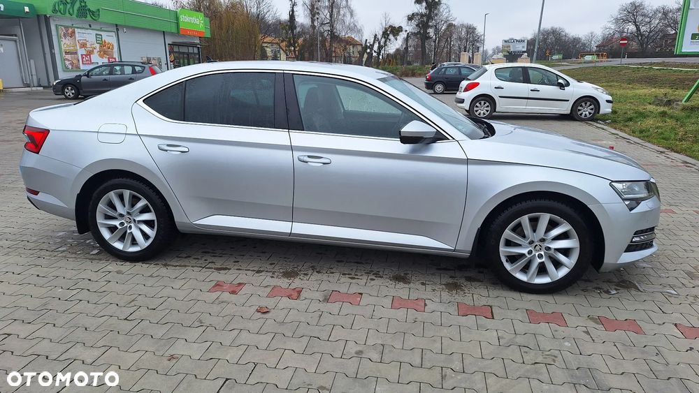 Skoda Superb 2.0 TDI SCR 4x4 Style DSG - 6