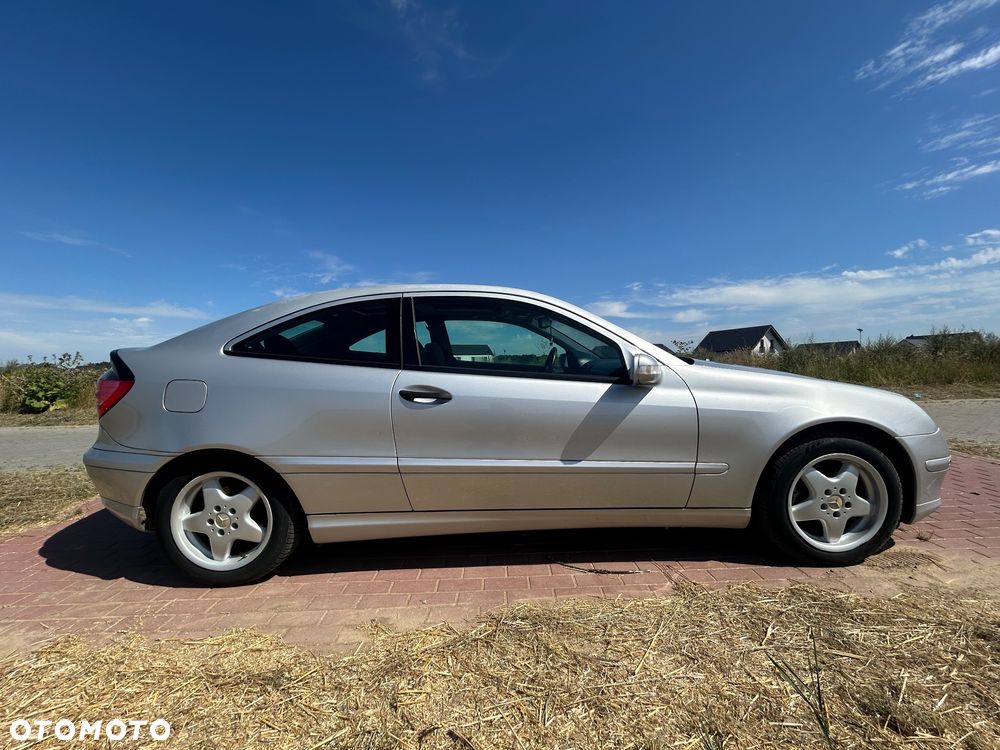 Mercedes-Benz Klasa C 180 Kompressor Automatik - 14