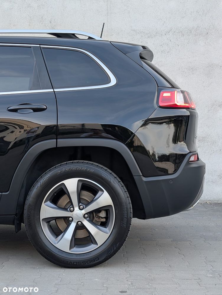 Jeep Cherokee - 10