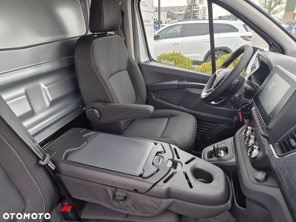 Renault Trafic - 13