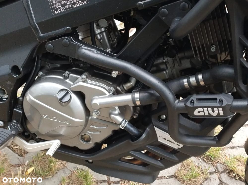 Suzuki V-STROM - 22