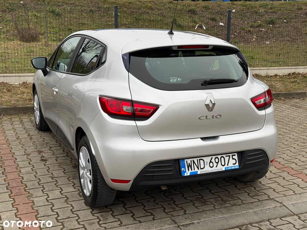 Renault Clio 1.2 16V Alize - 25