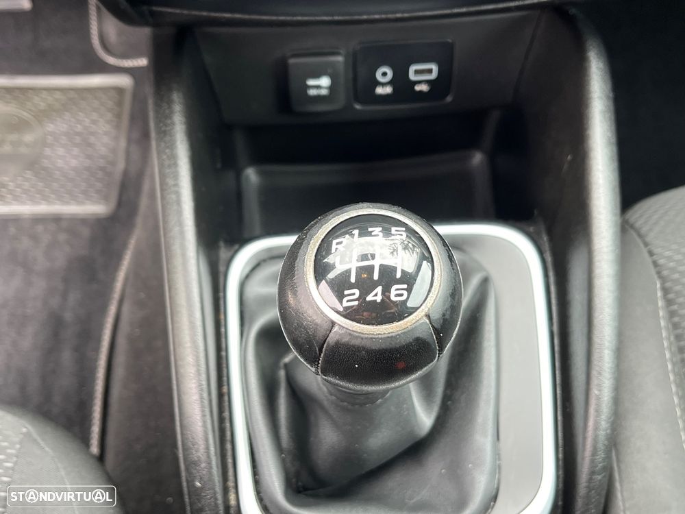 Fiat Tipo Station Wagon 1.6 M-Jet Lounge - 34