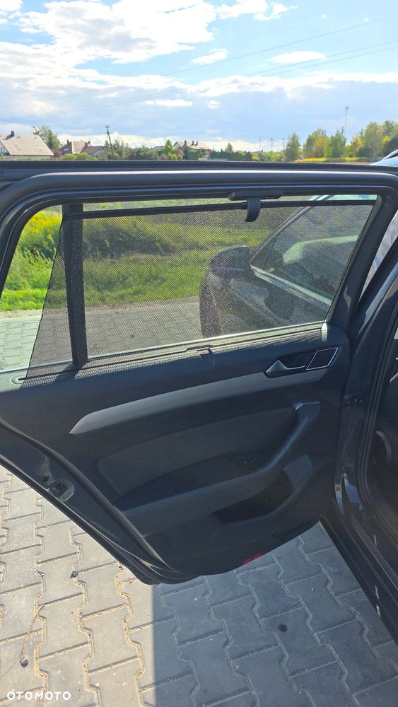 Volkswagen Passat 2.0 TDI SCR Comfortline DSG - 17