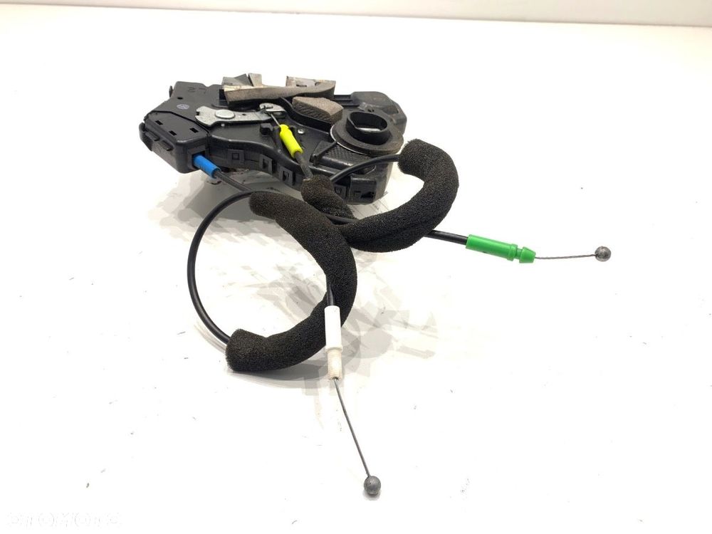 ZAMEK DRZWI LEWY PRZÓD  TOYOTA LAND CRUISER PRADO (_J12_) 2002 - 2010 3.0 D-4D (KDJ120, KDJ125, - 2