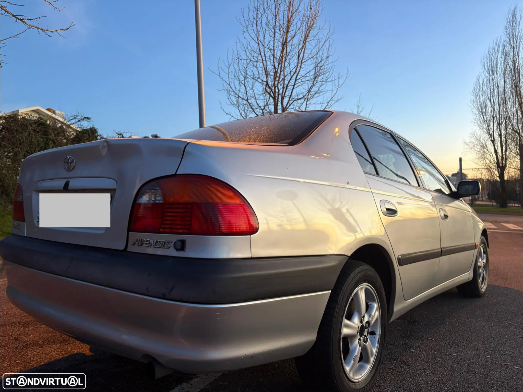 Toyota Avensis - 4