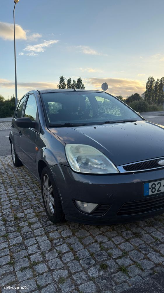 Ford Fiesta 1.25 Ghia - 4