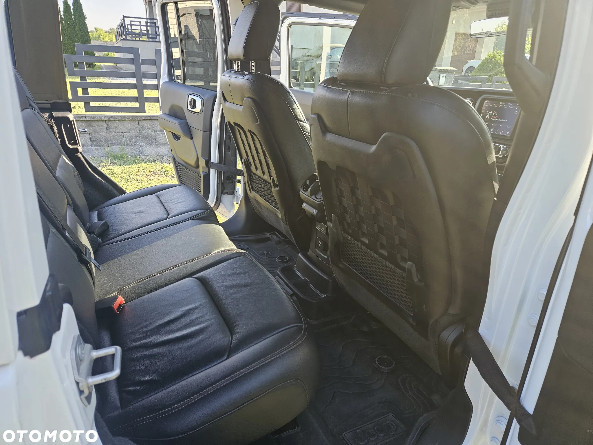 Jeep Wrangler - 13