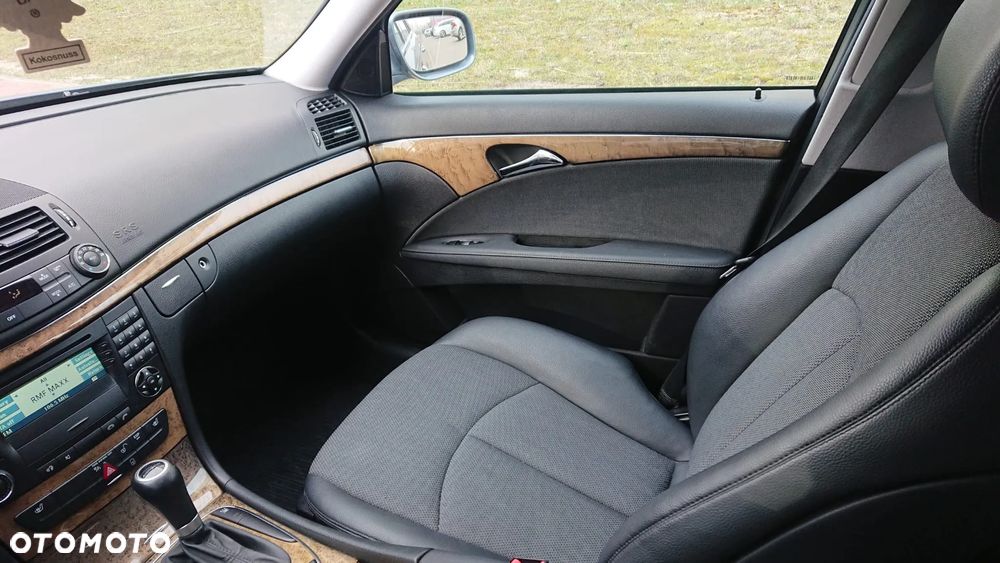 Mercedes-Benz Klasa E - 8