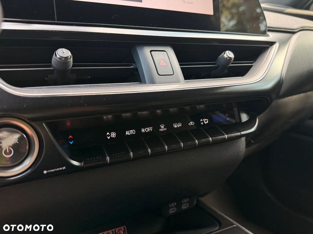 Lexus UX 250h GPF Business 2WD - 9