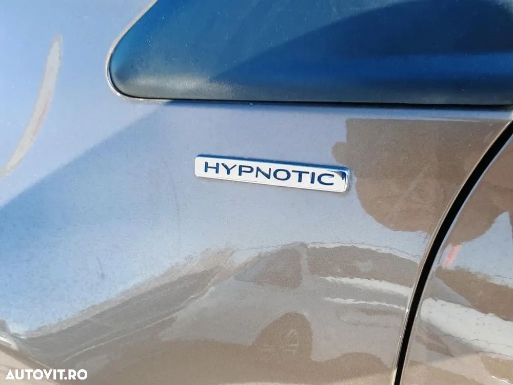 Renault Captur (ENERGY) TCe 90 BOSE EDITION - 25