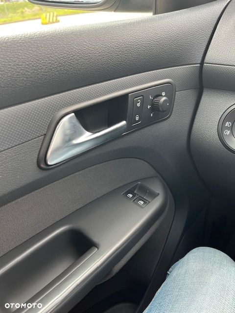 Volkswagen Caddy Comfortline DSG - 17