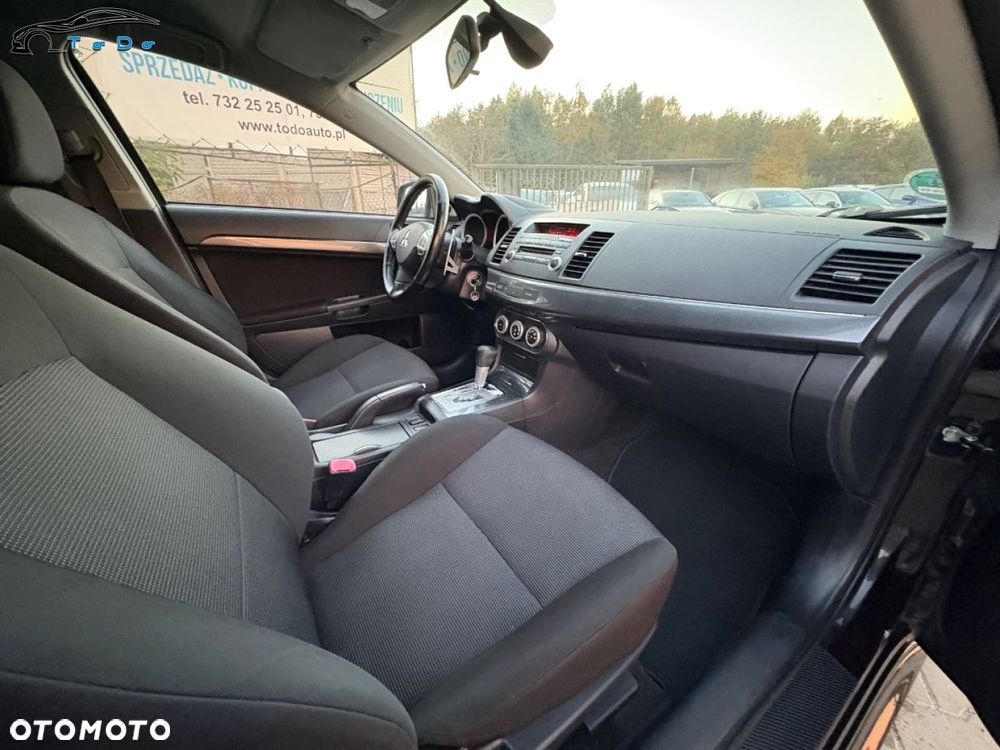 Mitsubishi Lancer - 28