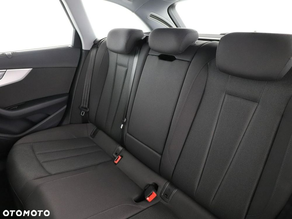 Audi A4 Avant 35 TDI S tronic - 18