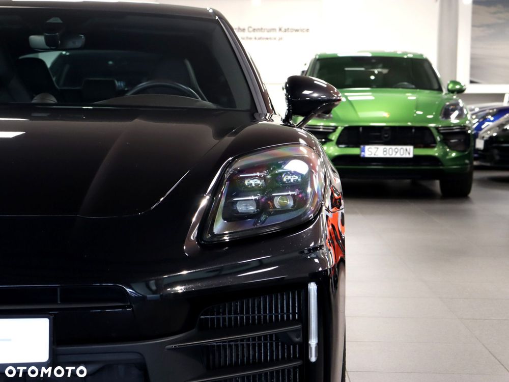 Porsche Panamera 4 E-Hybrid PHEV - 9