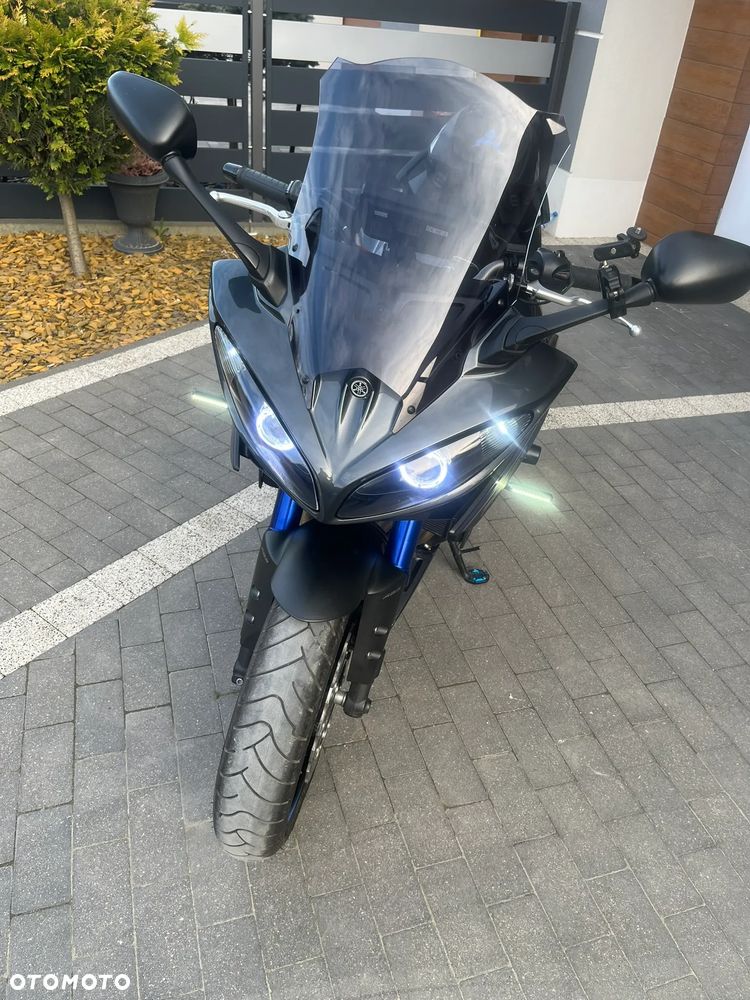 Yamaha FZ8 - 12