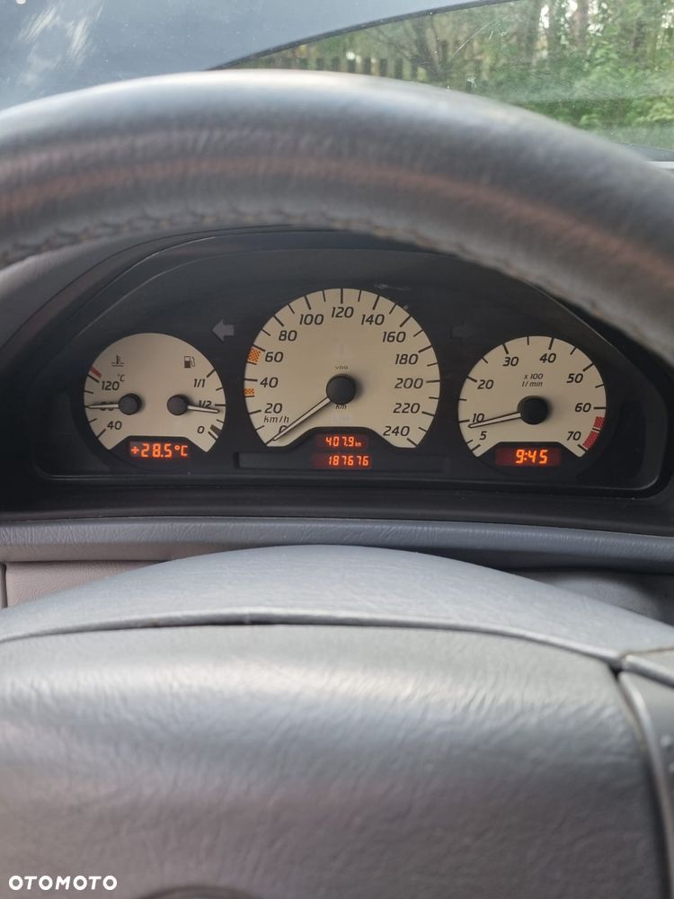 Mercedes-Benz CLK - 15