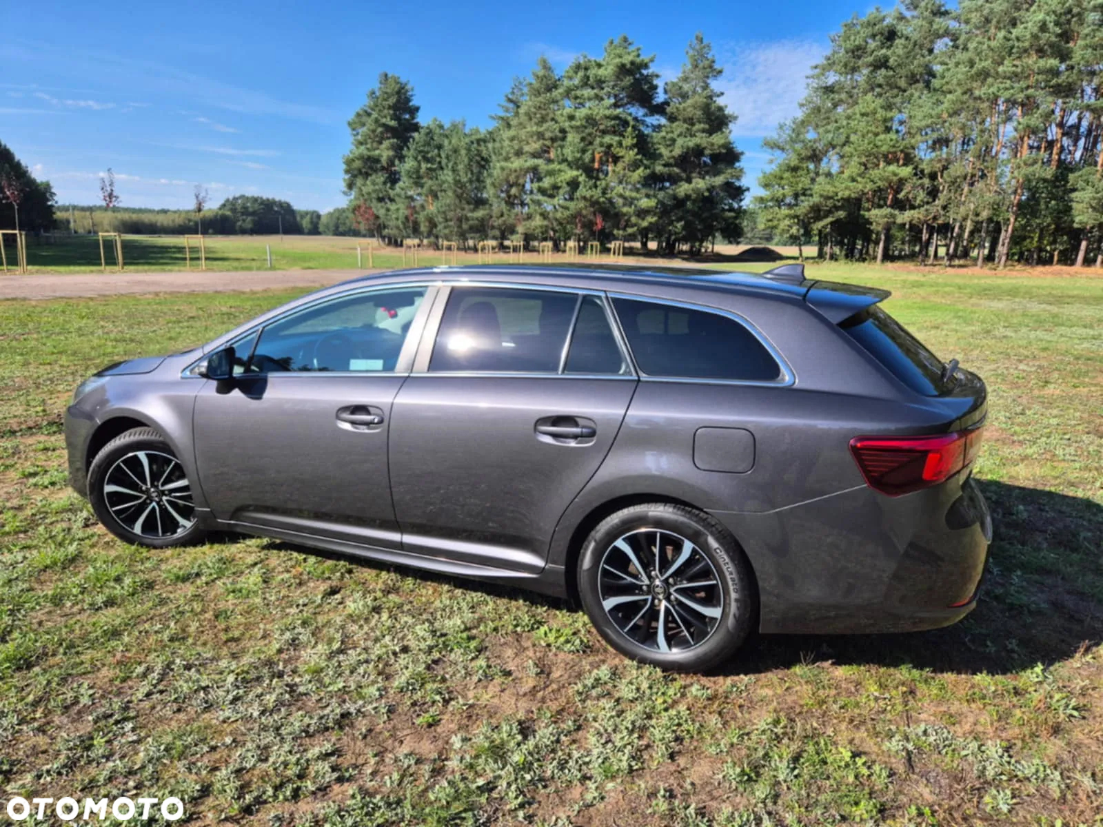 Toyota Avensis - 7