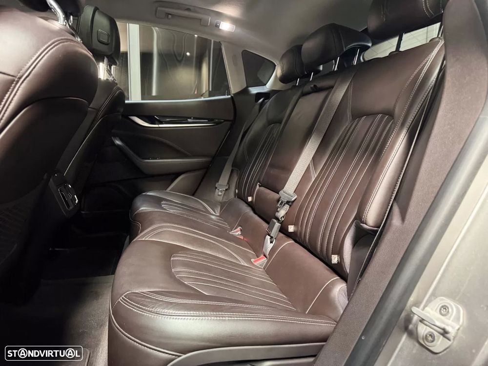 Maserati Levante 3.0 V6 - 24