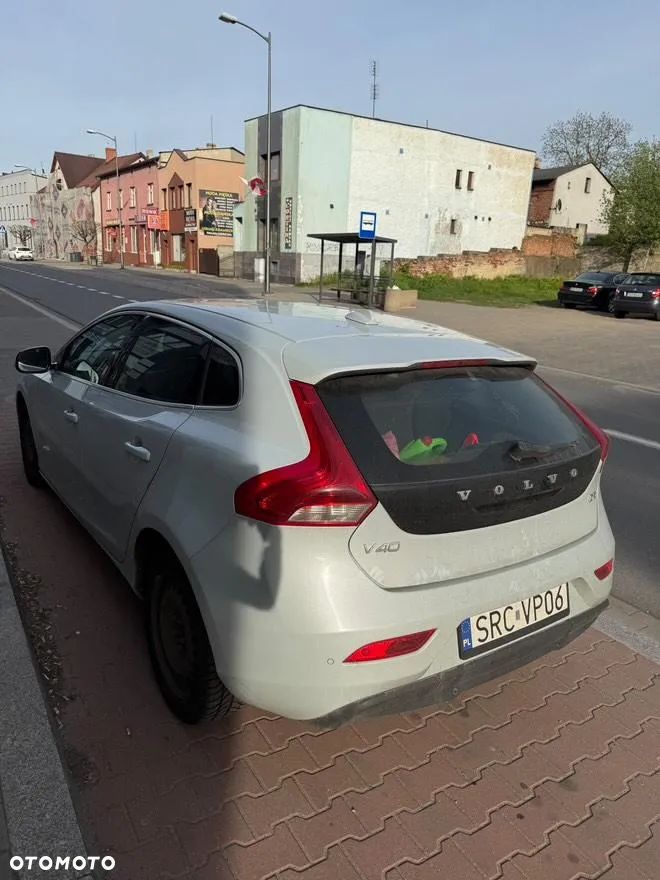 Volvo V40 - 10
