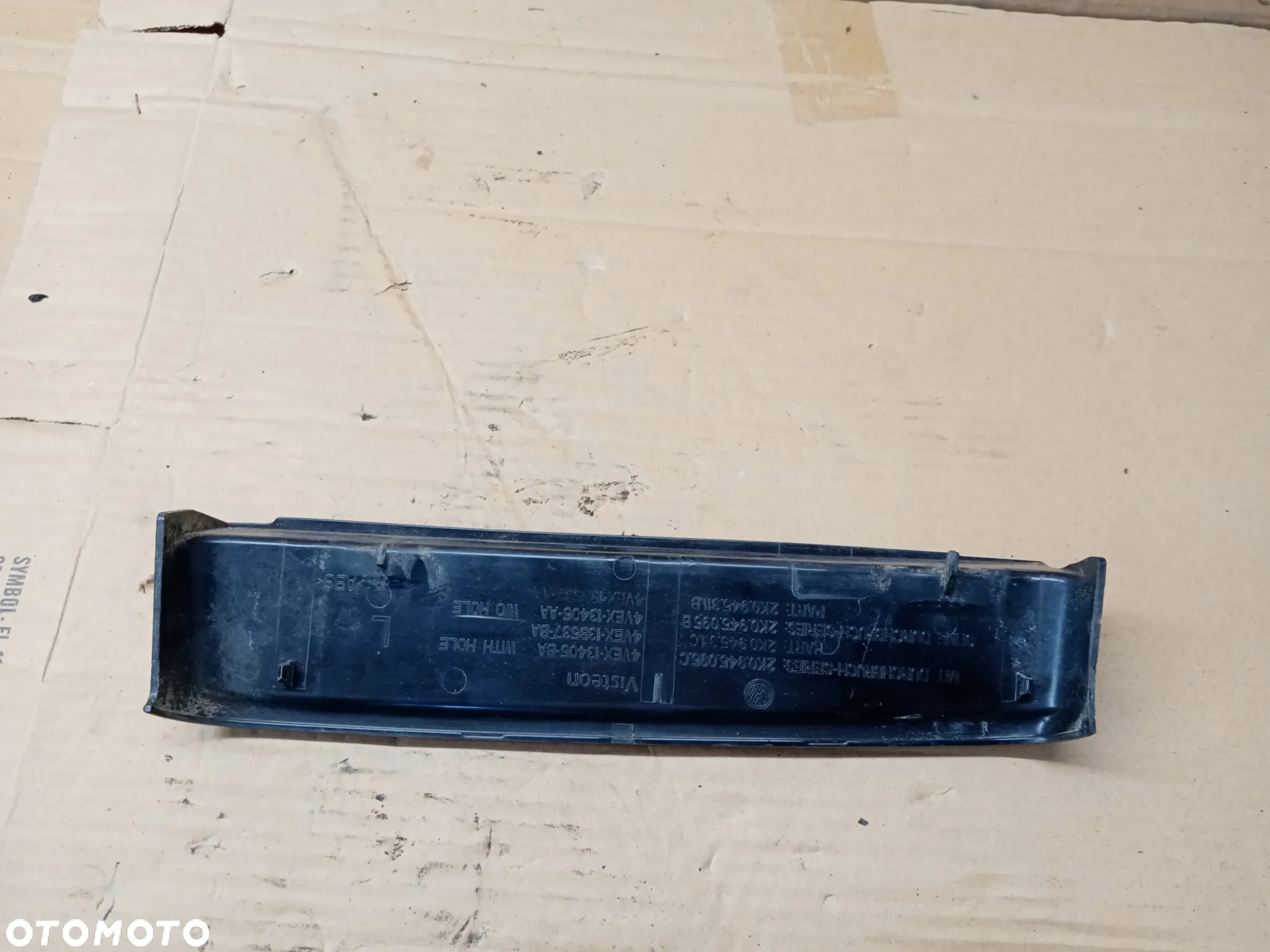 Osłona zaślepka lampy lewy tył VW Caddy III 2K0945311C 2K0945095C - 5