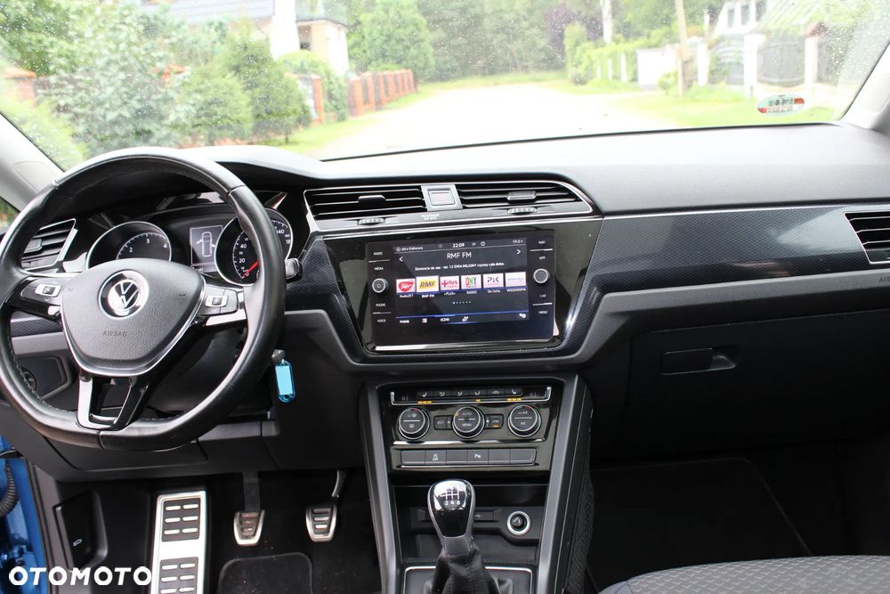 Volkswagen Touran 2.0 TDI BMT United - 9