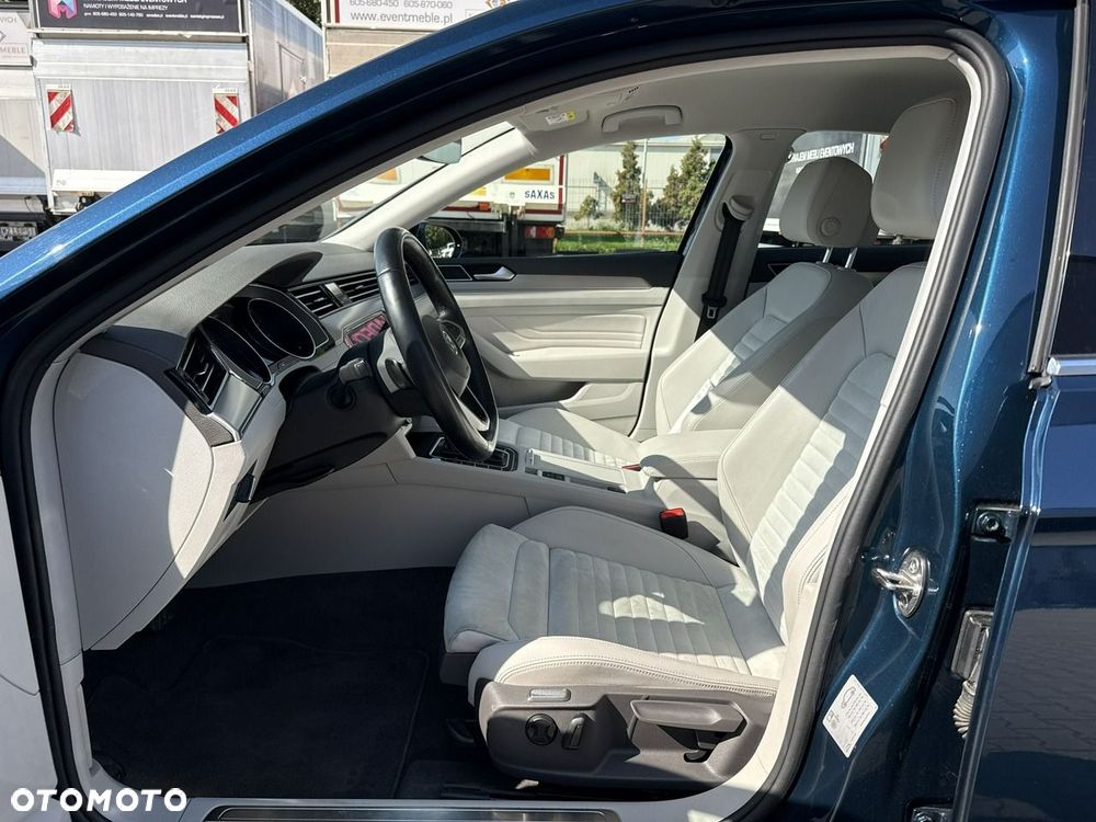 Volkswagen Passat 2.0 TSI Elegance DSG - 11
