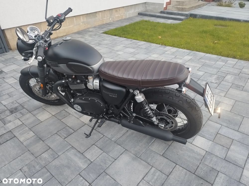 Triumph Bonneville - 8