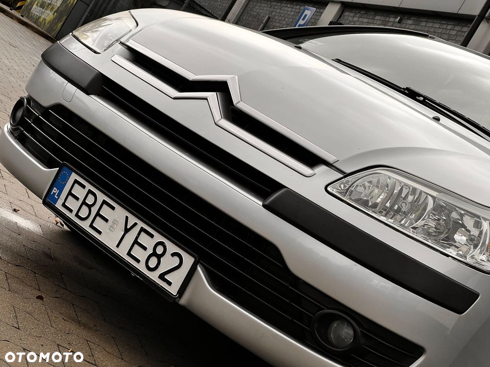 Citroën C4 1.4 16V Magic - 13