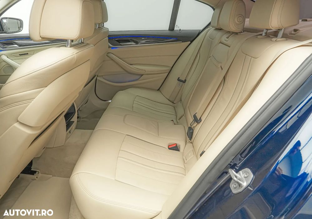 BMW Seria 5 520d Efficient Dynamics Edition Aut. Luxury Line - 16