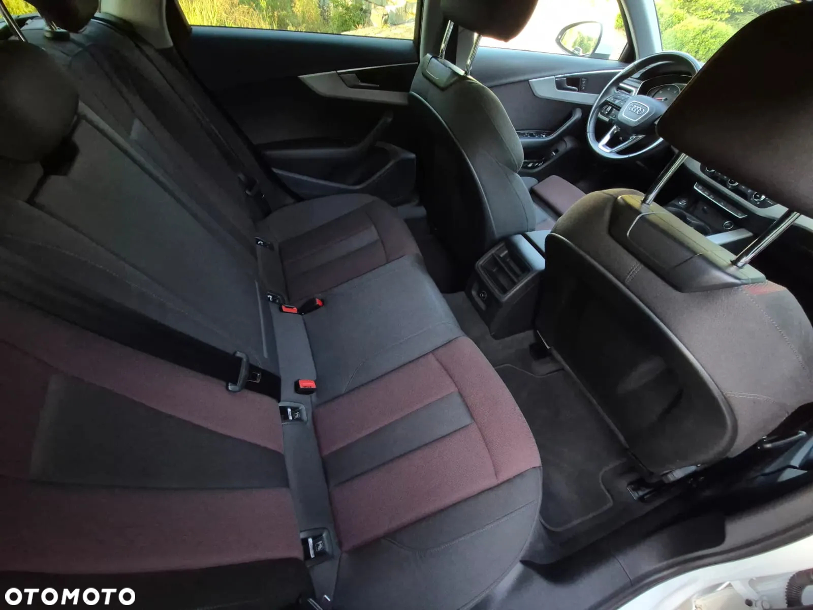 Audi A4 Avant 40 TDI quattro S tronic S line - 25