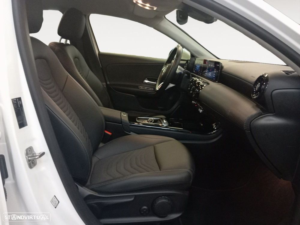 Mercedes-Benz A 200 d - 13