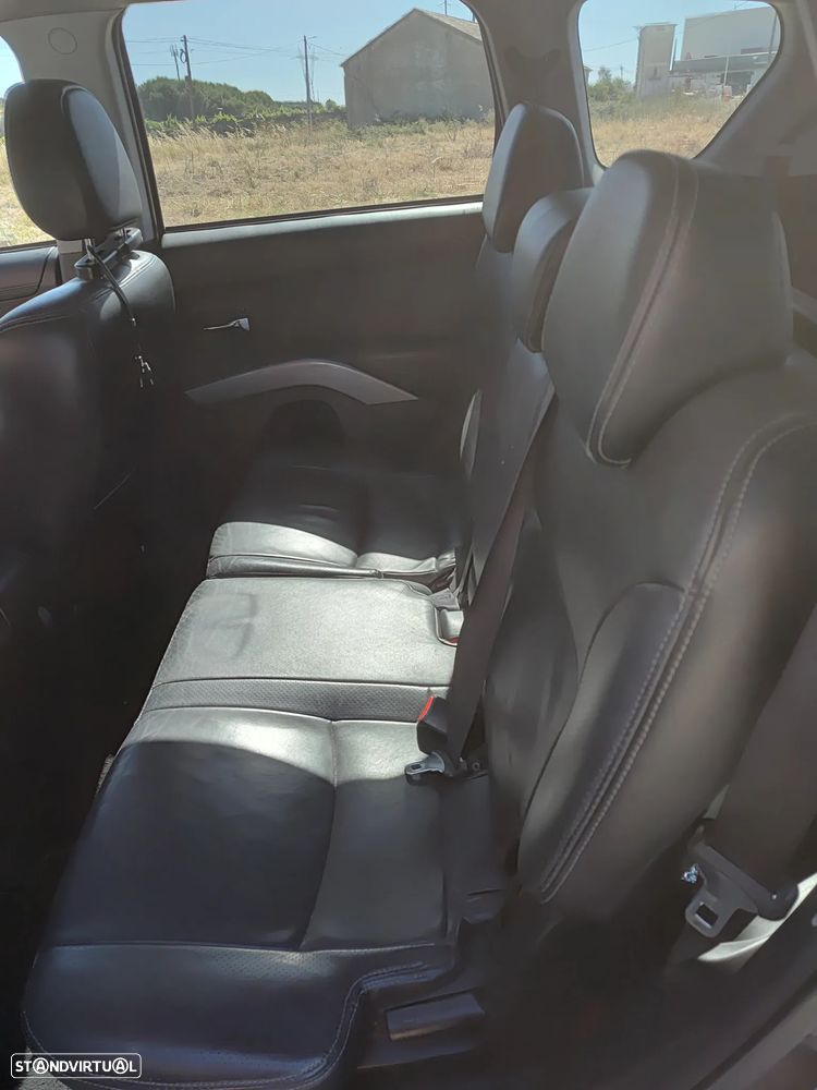 Mitsubishi Outlander 2.2 DI-D Instyle - 10
