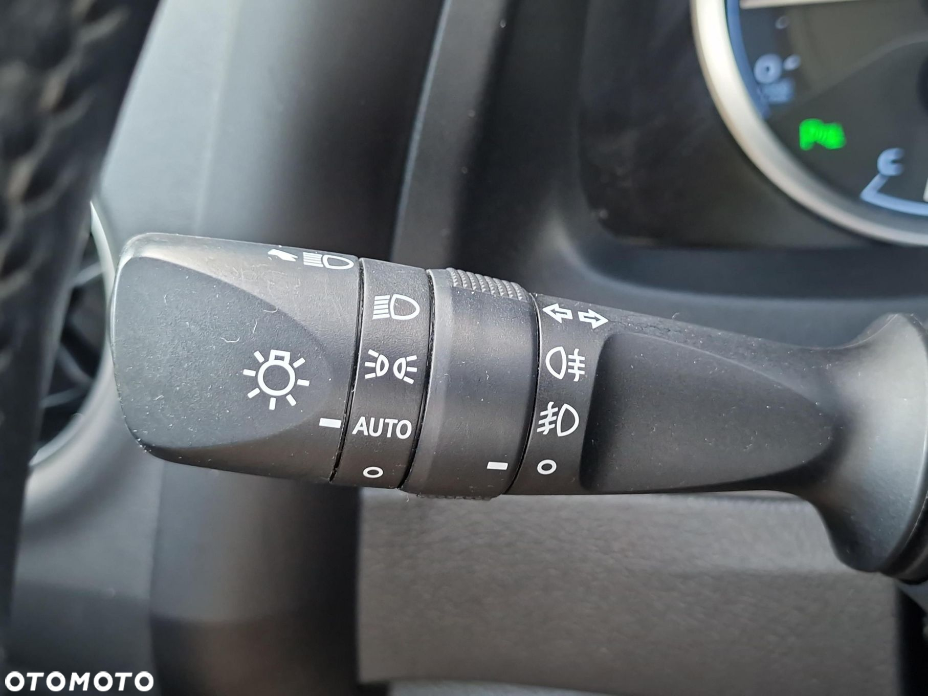 Toyota Corolla 1.6 Premium EU6 - 23